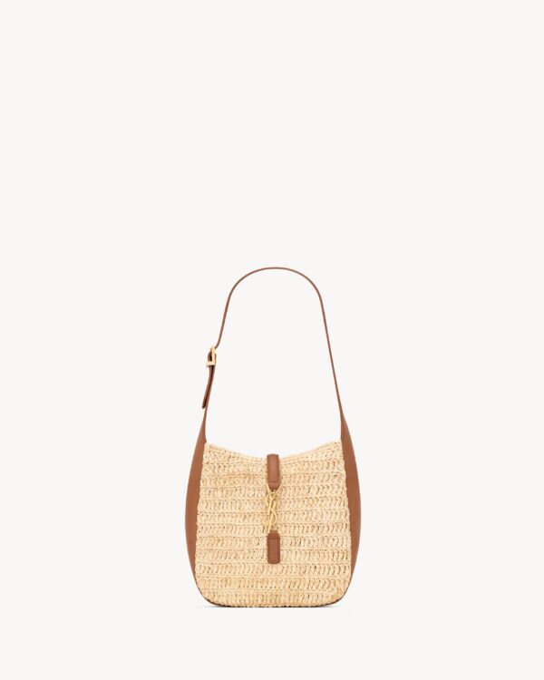 LE 5 À 7 supple small in raffia and leather